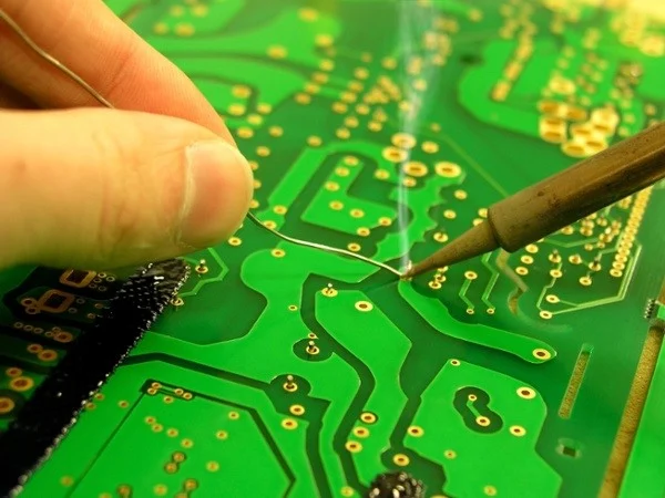 printed circuit board layout soldering
